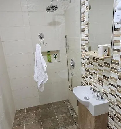Ekonomic Apartmani Golubovci Exterior photo