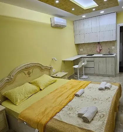 Ekonomic Apartmani Golubovci Exterior photo