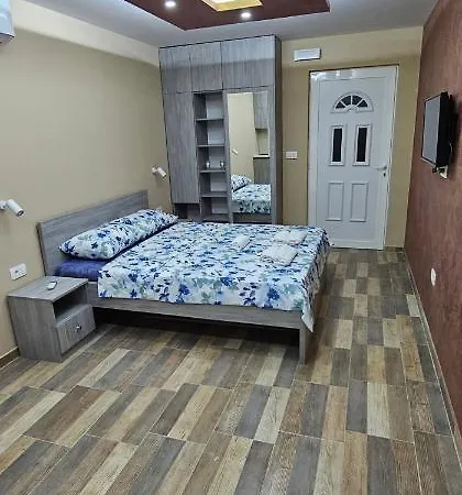 Ekonomic Apartmani Golubovci Exterior photo